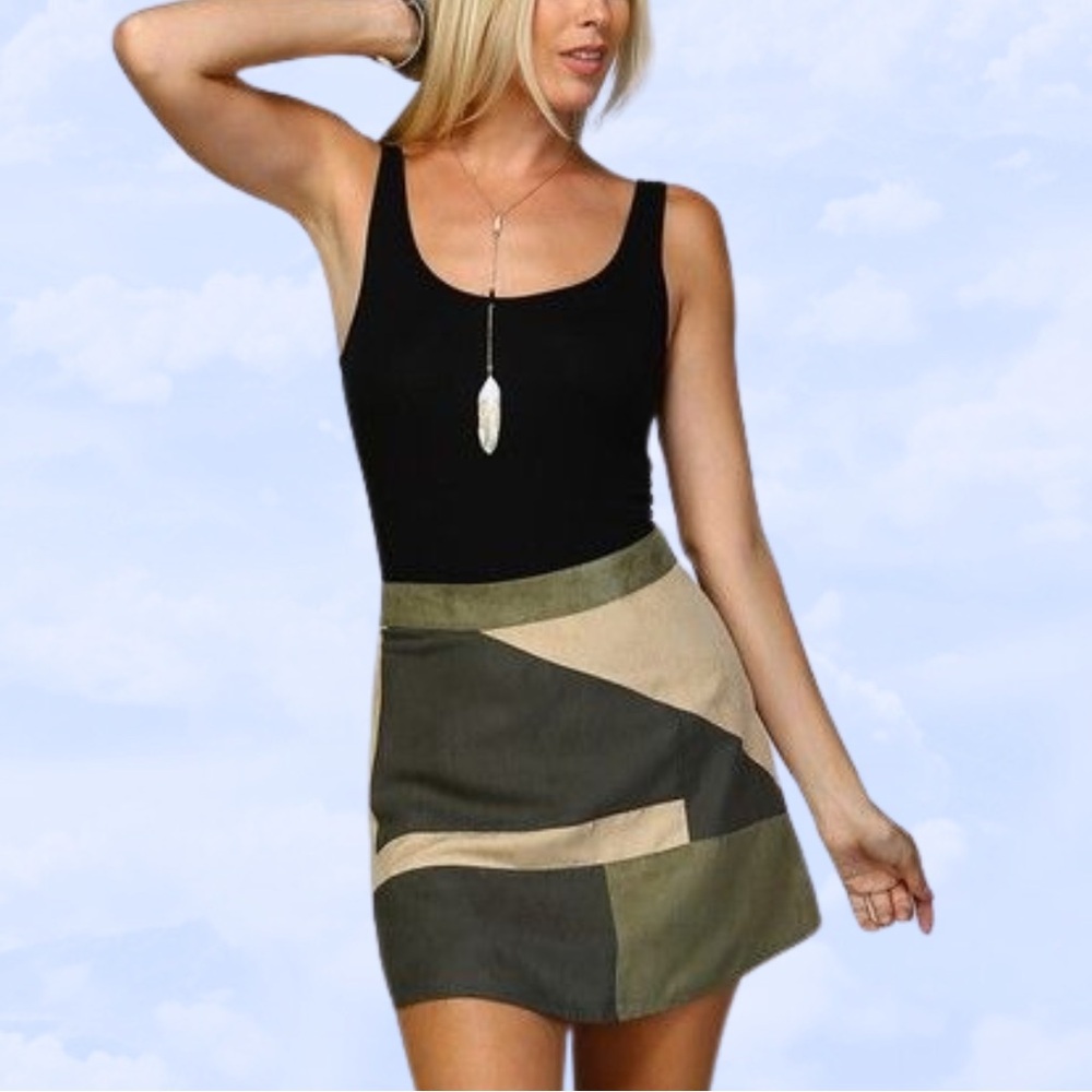 MYSTIC PRYSM Microsuede Mini Skirt Patchwork Olive and Cream size Large Listicle